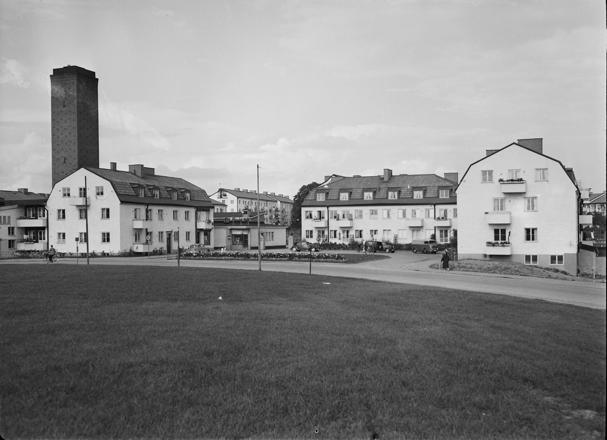 Bostadsområdena Södergården och Mellangården, från Skomakarberget, Uppsala