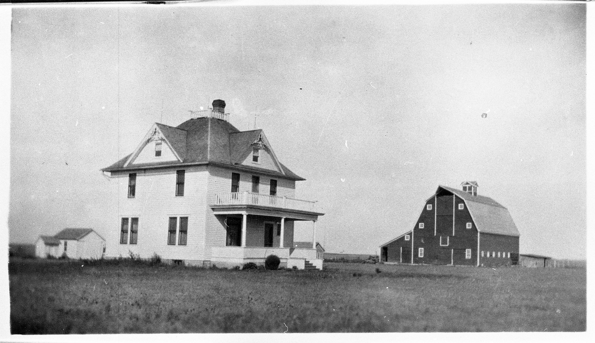 Huset til Ole og Emma Lundstad i Forman, Nord-Dakota. De emigrerte til USA i 1902.