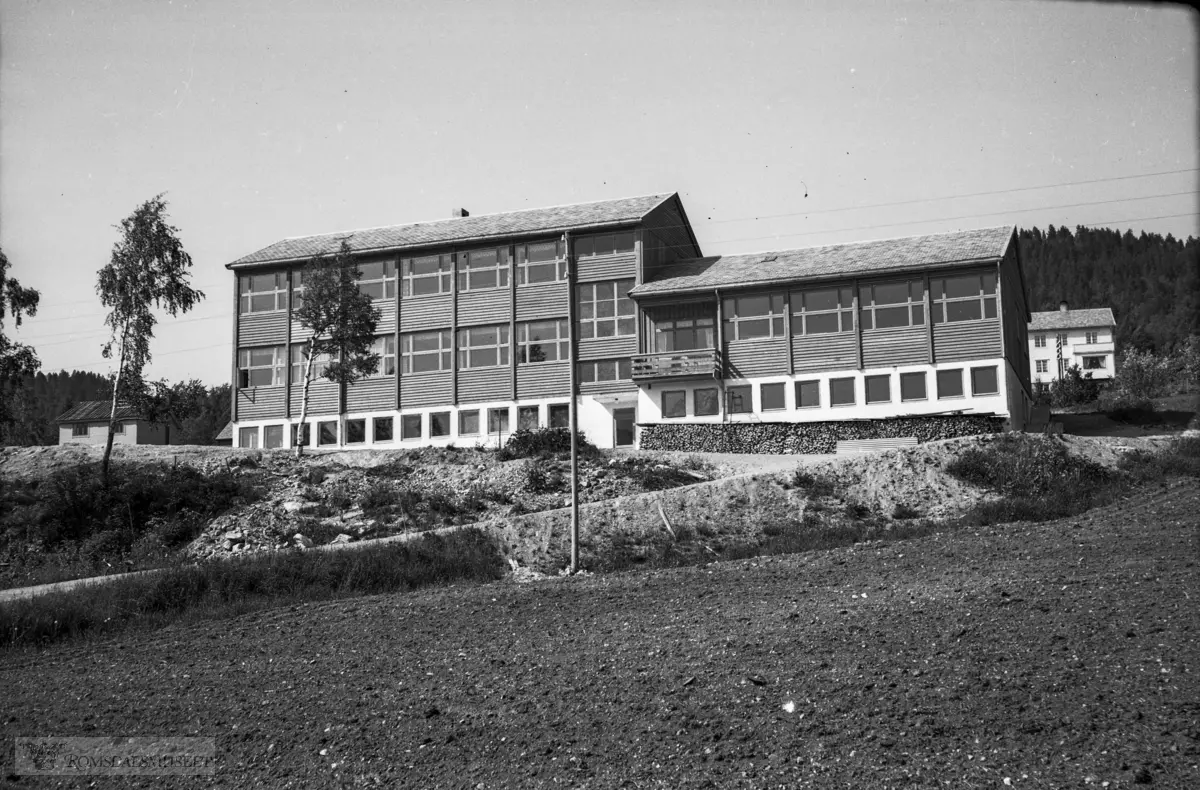"3. Nye skolen på Kleive"..(Groven skole bygd 1953 revet juli. 2017).