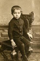 Porträtt av Gustaf Bruno som barn.