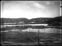 Tømmerlenser på Randsfjorden, Hadeland Vassbunn ved Jevnaker