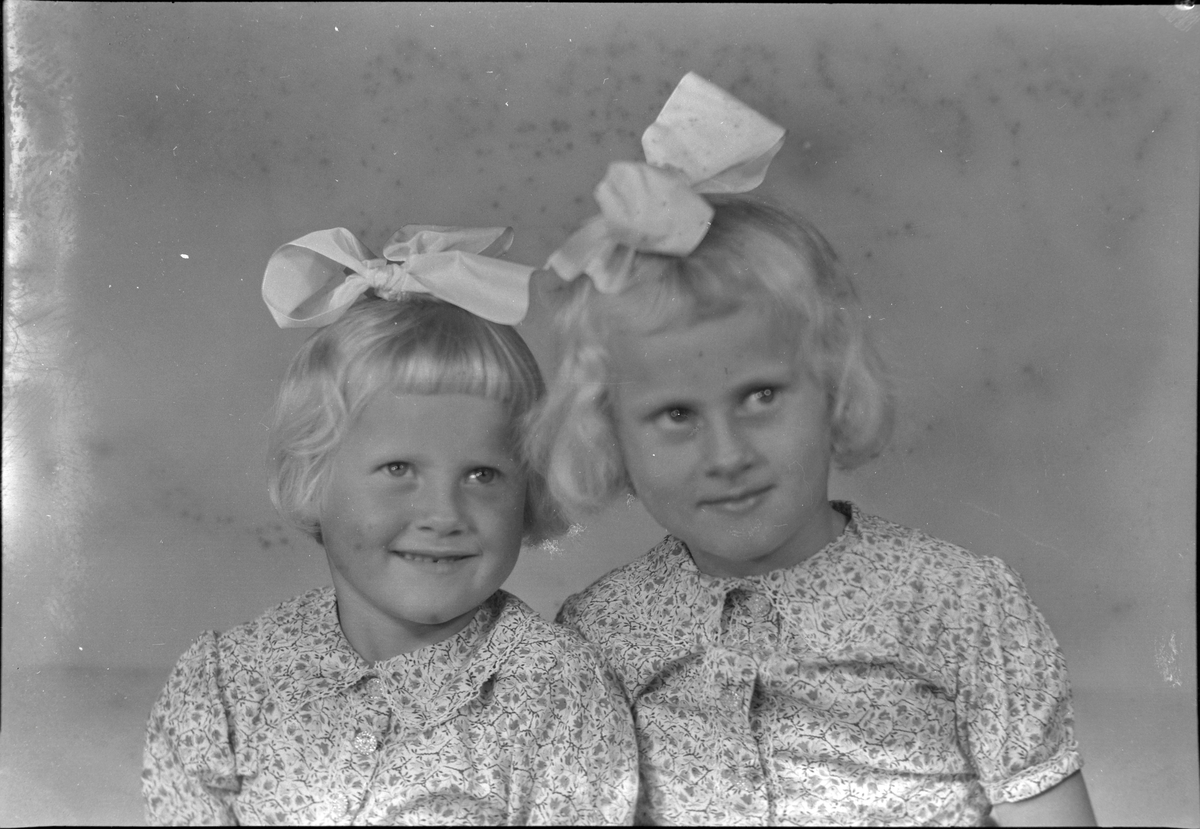 Torild Pettersen med søster