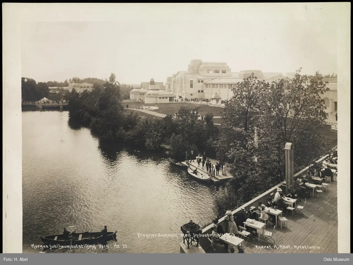 Jubileumsutstillingen 1914, terrasse, restaurant, mennesker, dam, brygge, robåter, Industrihallen, bro