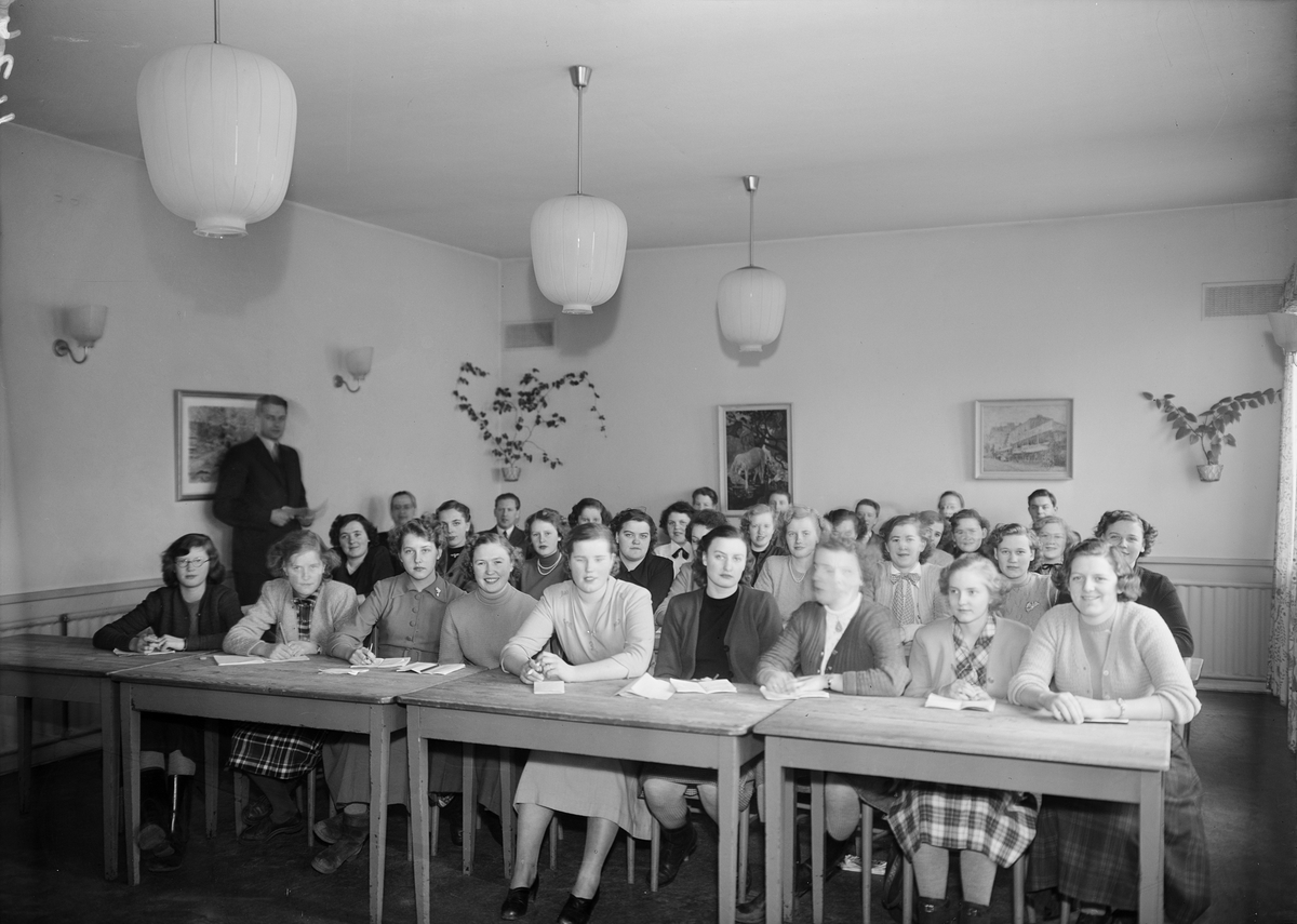 Konsumentföreningen, Uppsala 1951