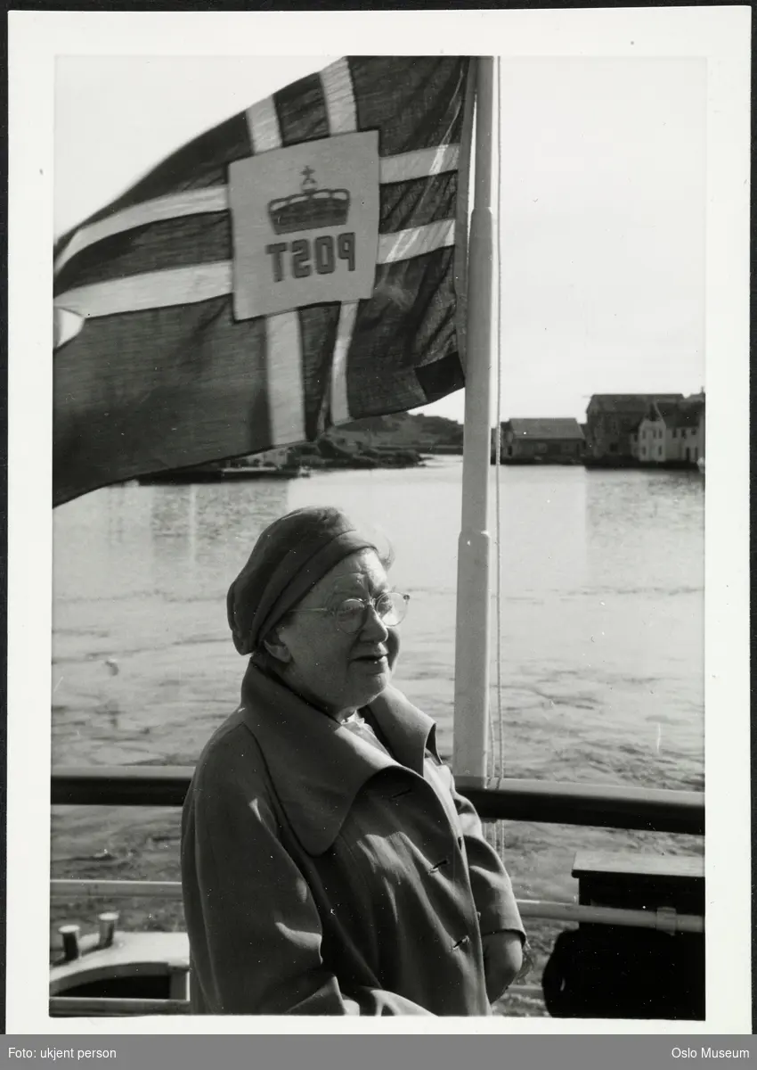 kvinne, arkitekt, skipsdekk, flagg, fjord