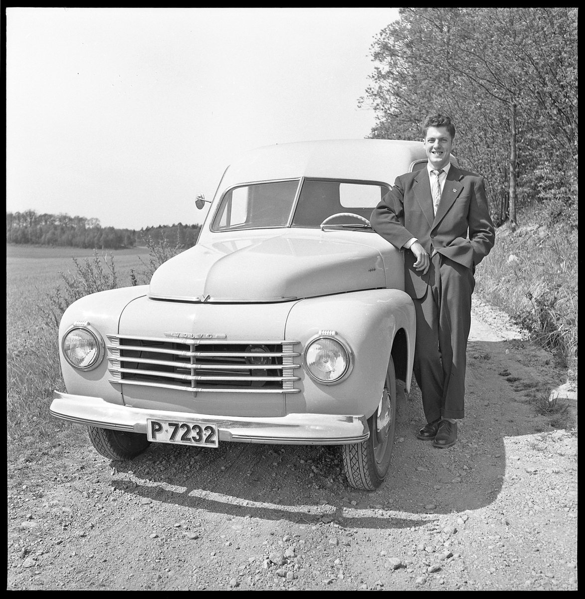 Volvo PV, P 7232. Okänd man. Maj 1951