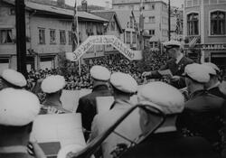 Egersund Musikkorps spiller før talen, 17. mai 1945.