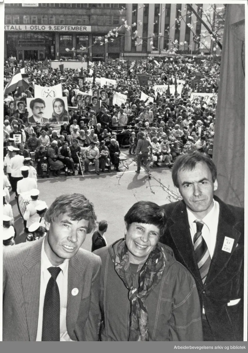 1. mai 1991, Oslo. Rune Gerhardsen, Kari Pahle og Erling Folkvord på Youngstorget.