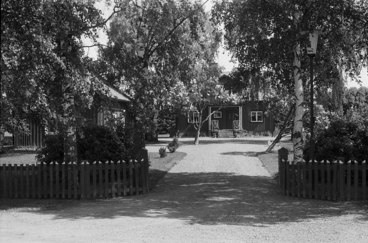 Bostadshus, Uggelsta 3:4, Åkerby socken, Uppland 1983