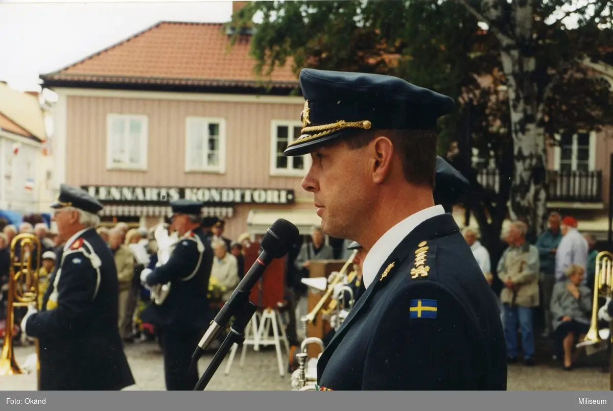 Överste Bengt Axelsson, Chef Ing 2. Vid Eksjö kyrka.