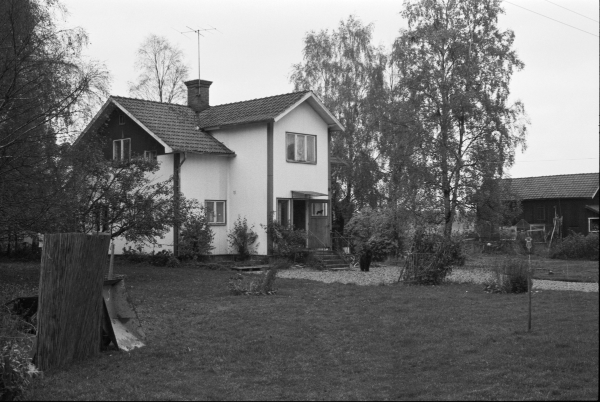 Bostadshus, Ålands-Västerby 7:4, Åland socken, Uppland 1984