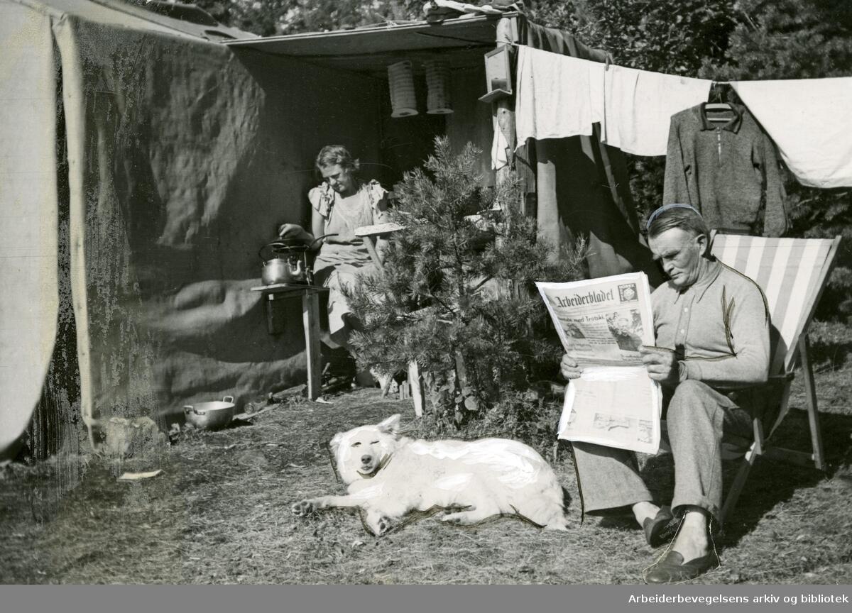 Ferieliv på Langåra i Oslofjorden, juli 1935. Foto: Arbeiderbevegelsens arkiv og bibliotek. (Foto/Photo)