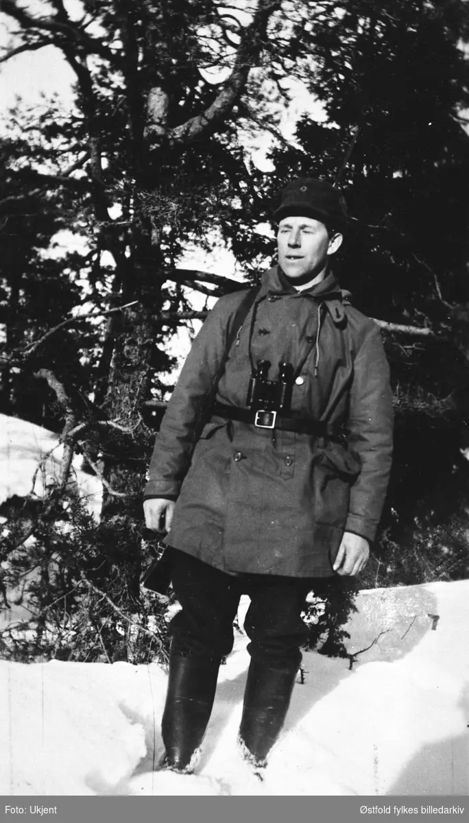 Oskar Pedersen på nøytralitetsvakt, Svinndalvarden i Våler 1939.