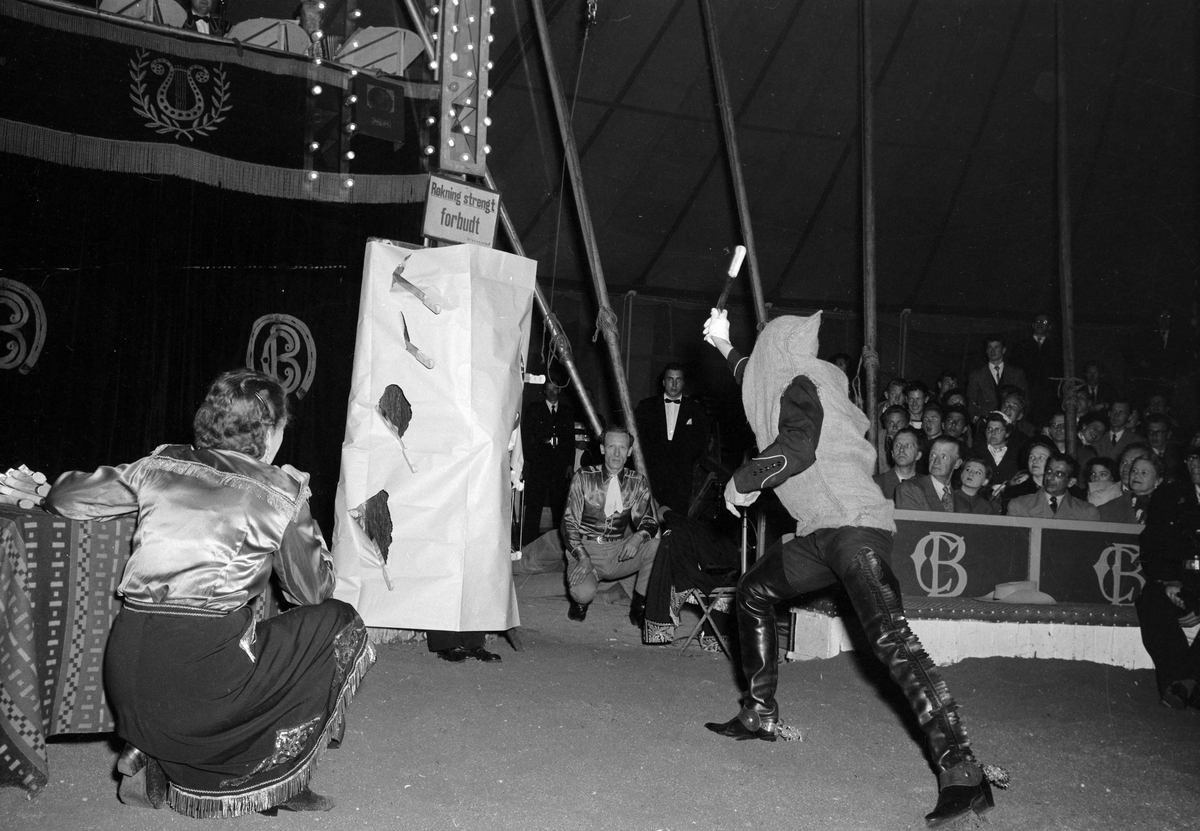 Cirkus Berny Nattiné med Buffalo Bill