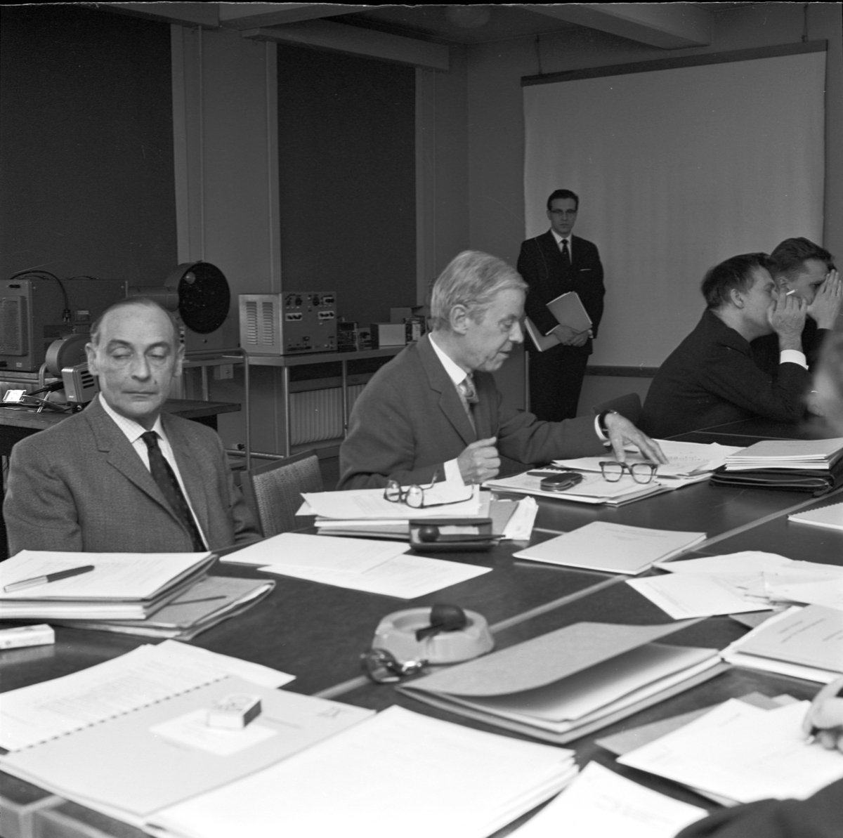 Institutet för högspänningsforskning, internationell åskexpertis, Uppsala 1964