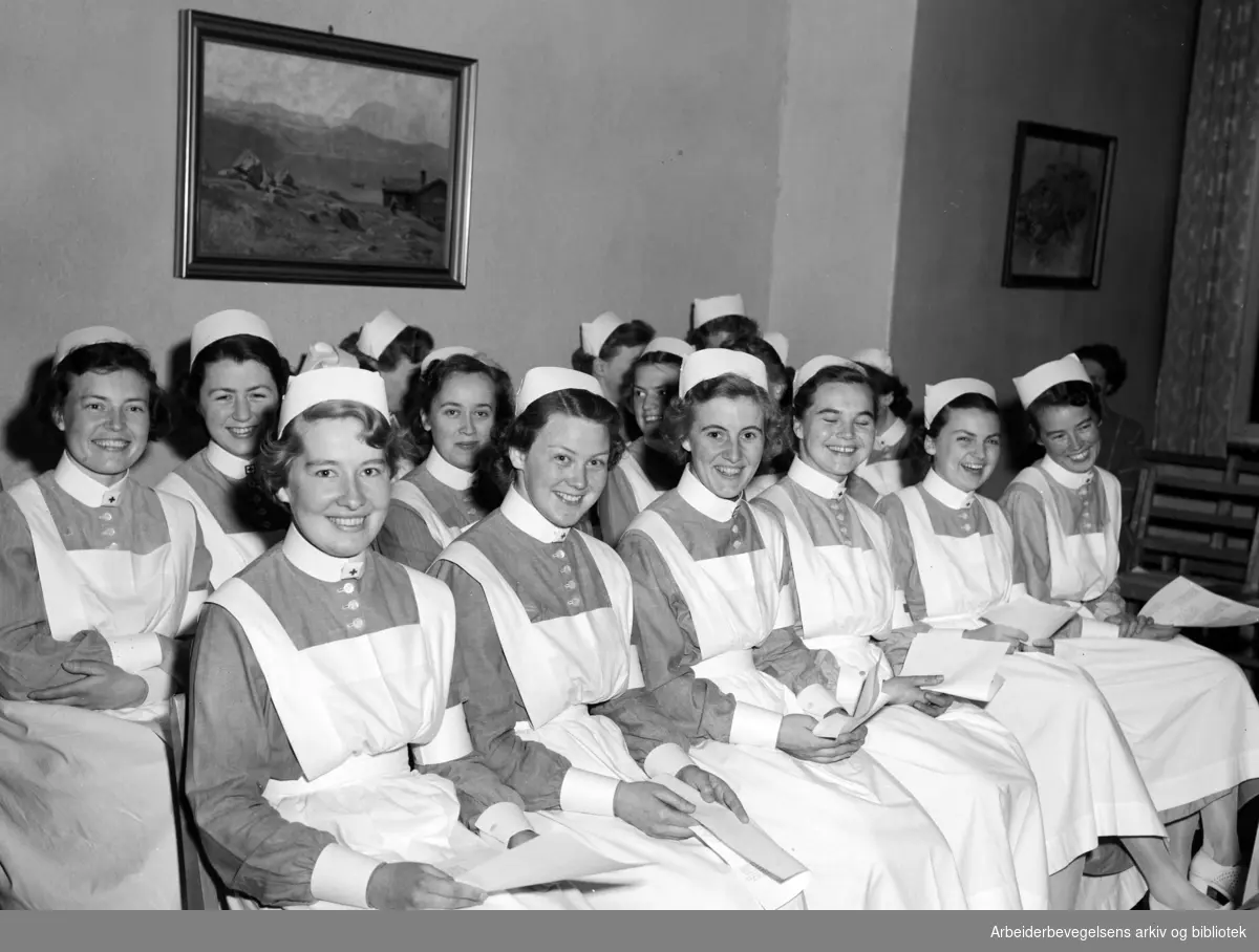 Røde Kors Søsterinternat innvies. Juni 1953