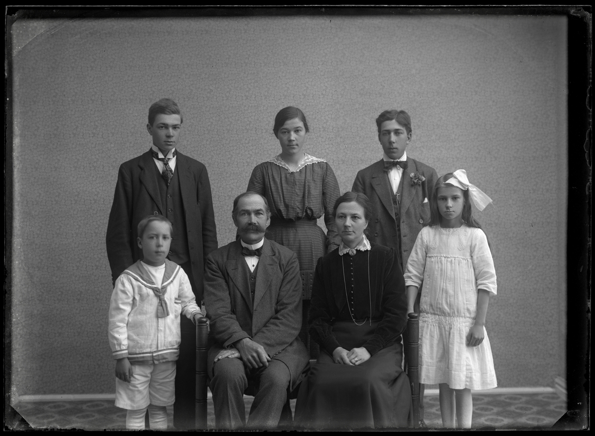 August Johansson med familj