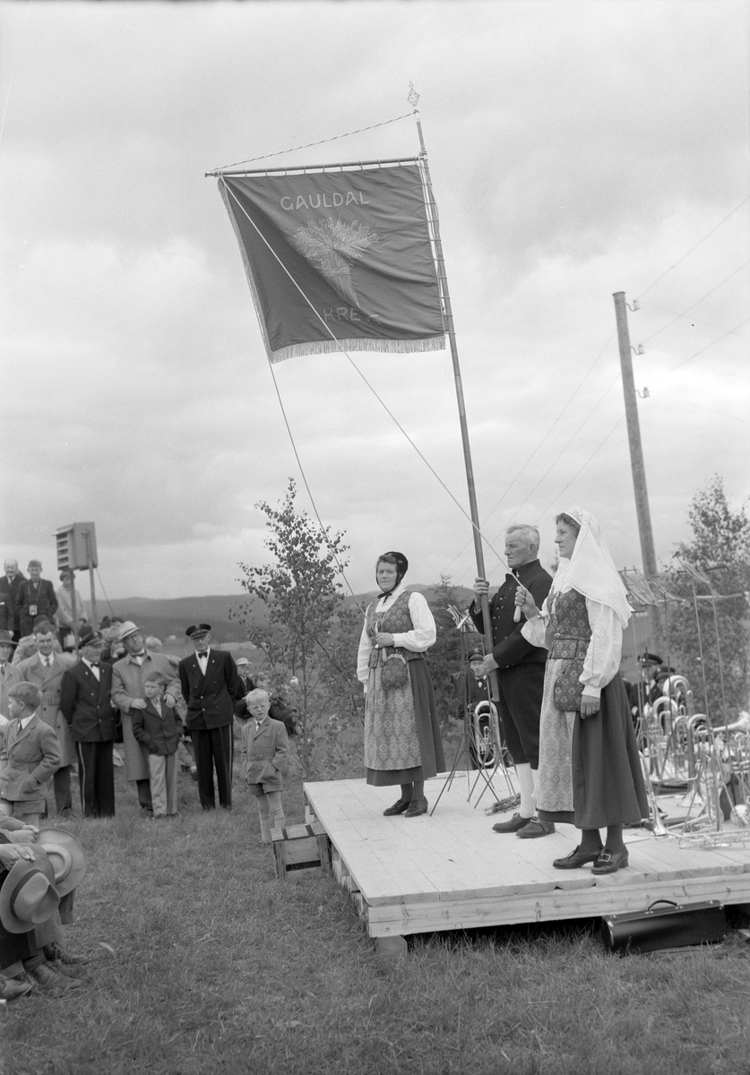 Fylkesstevne i Skaun i regi av Sør-Trøndelag Bondelag og Sør-Trøndelag Bygdeungdomslag