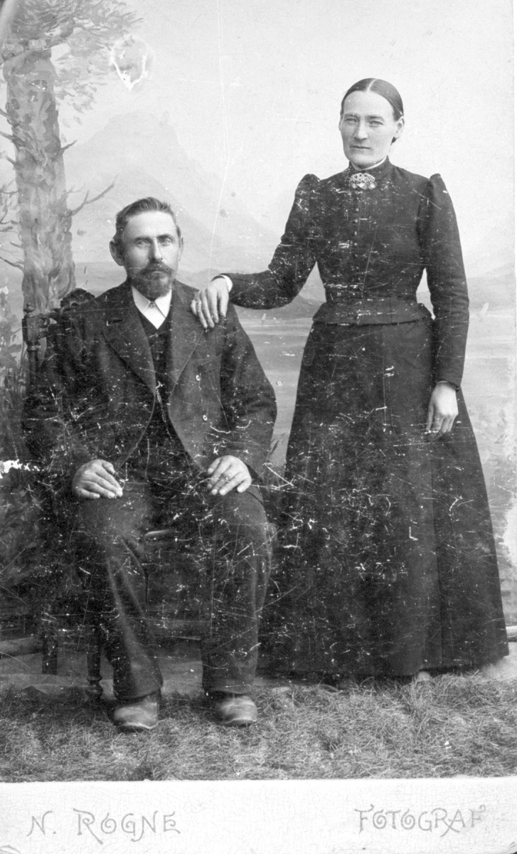 Ola Reiersen Berge og kone nr. 2, Guri Rogndokken.