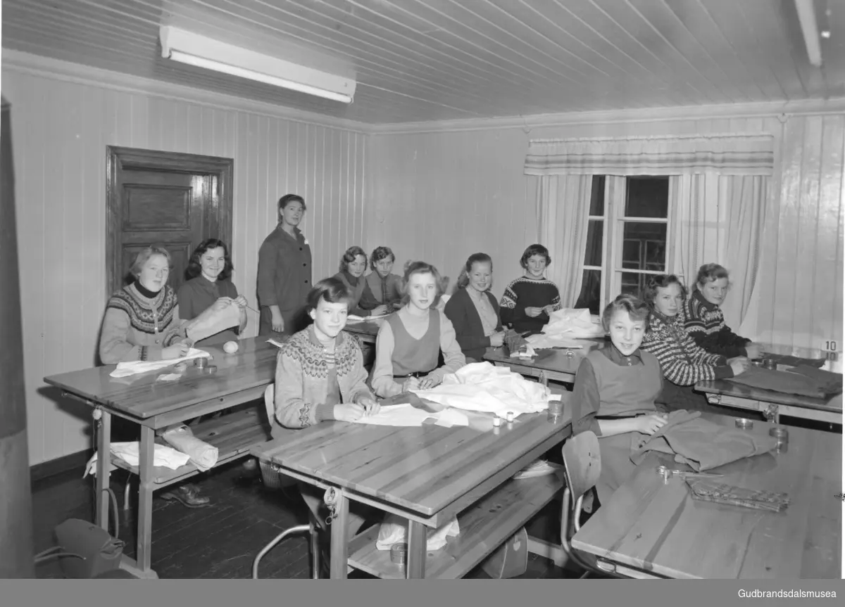 Framhaldsskolen Fåvang, Handarbeid 1957-58, Ringebu
