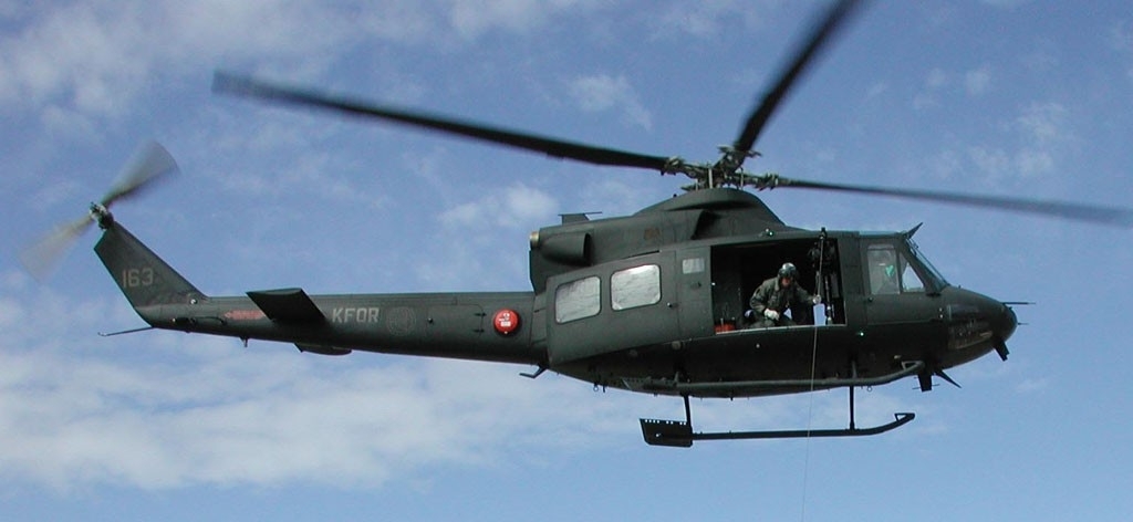 Bell 412 163.