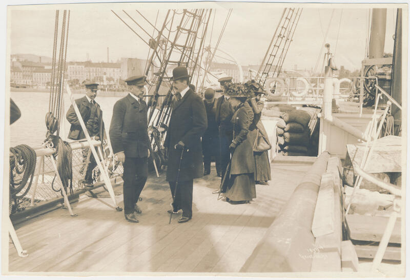 Amundsen and the King in conversation. Photo: Follo Museum, MiA (Foto/Photo)