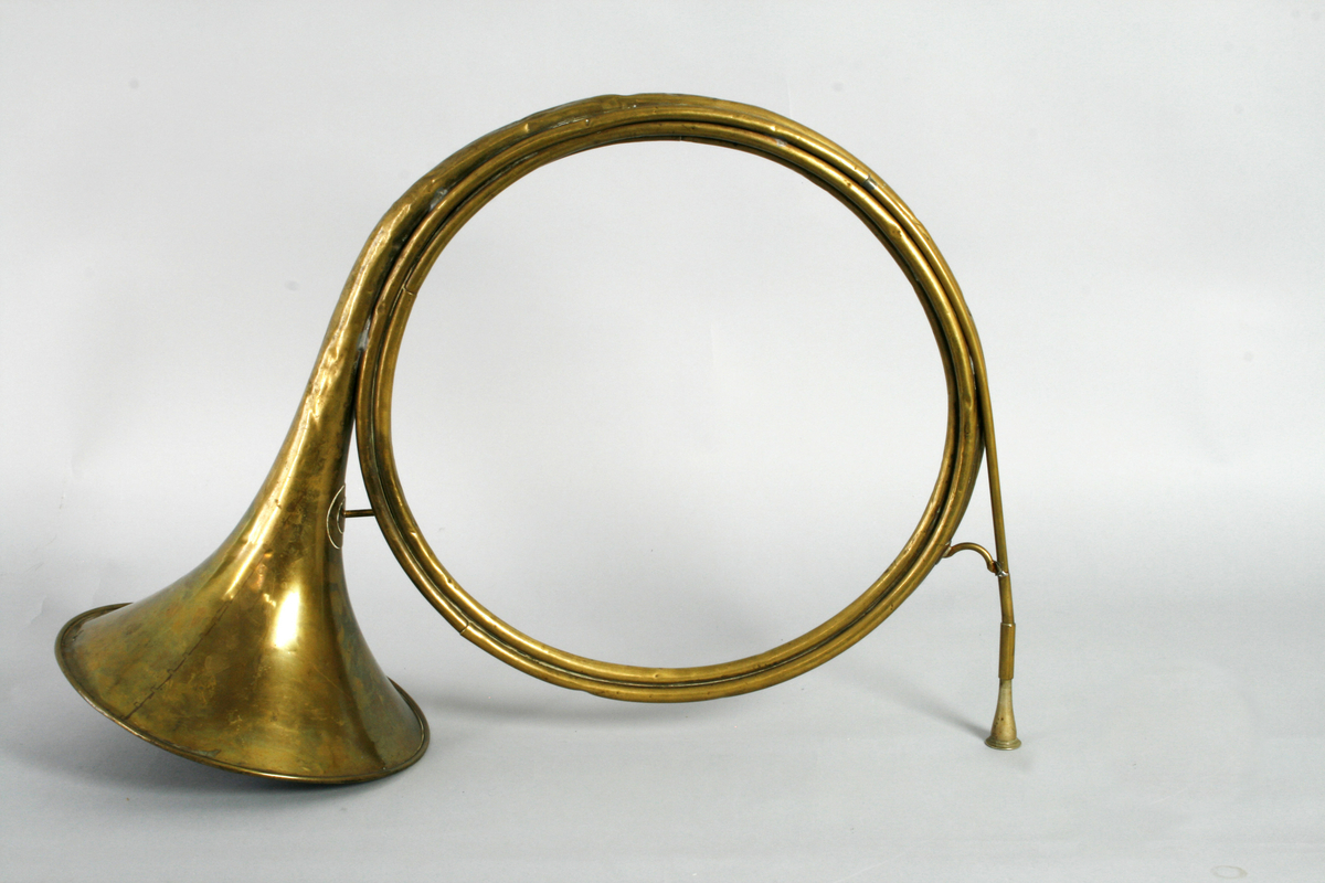 Valthorn - Ringve Musikkmuseum / DigitaltMuseum