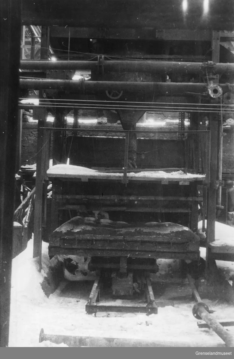 Filtermaskineri ovn 6, 9. april 1946.