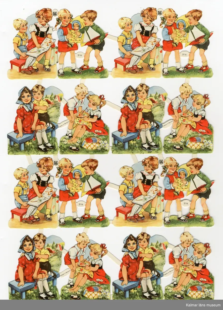 Barnpar. Flicka och pojke som tittar i bok, med docka och segelbåt, med broderi och sitter på en bänk. Fyra olika motiv, fyra av varje.