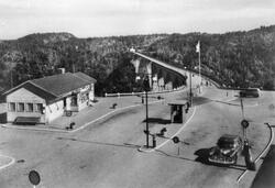 Tollstasjonen på svensk side, Svinesund ca. 1955.