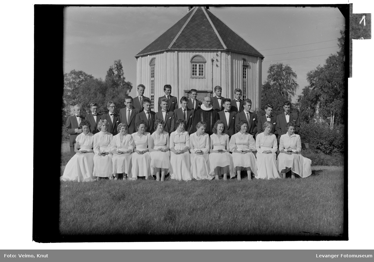 Konfirmasjon i 1958 i Vinne kirke, Verdal.