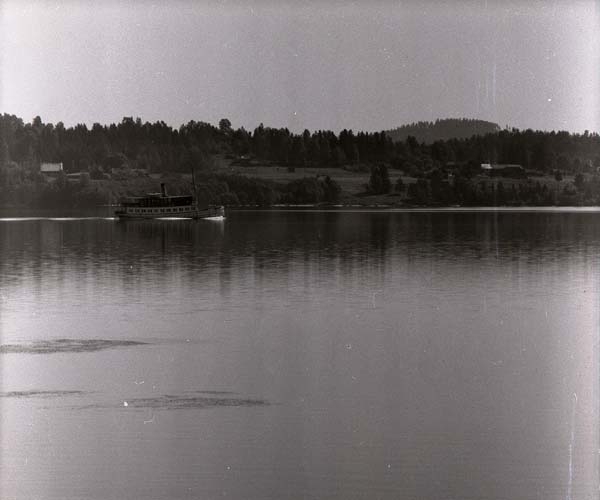 Ångaren Selma Lagerlöf på mellan-Fryken, Öjersvik, 13 augusti 1955 ...