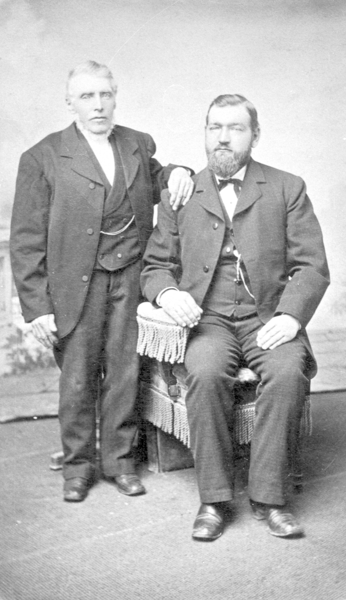 H. Tobiasen og A. Ellestad