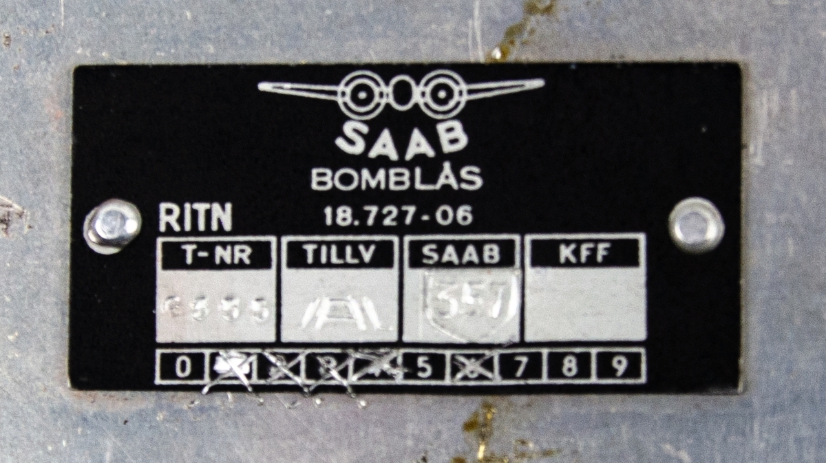 Bomblås 50, tillhörandes flygplanstyp Saab 18. Av metall, ritningsnummer: 18.727-06.