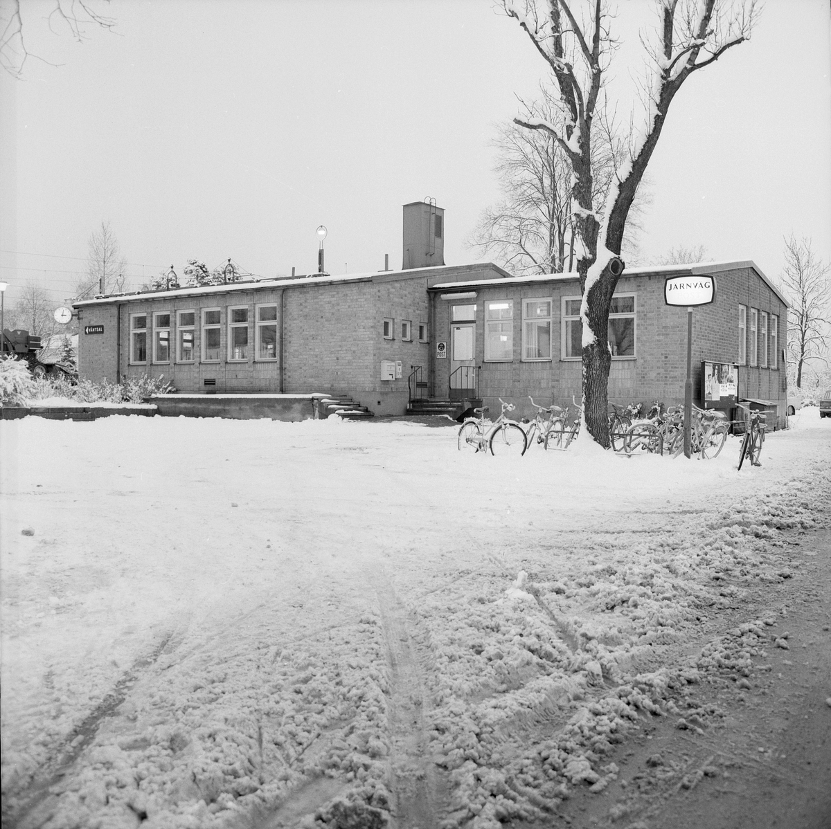Järnvägsstationen i Morgongåva, Vittinge socken, Uppland 1966