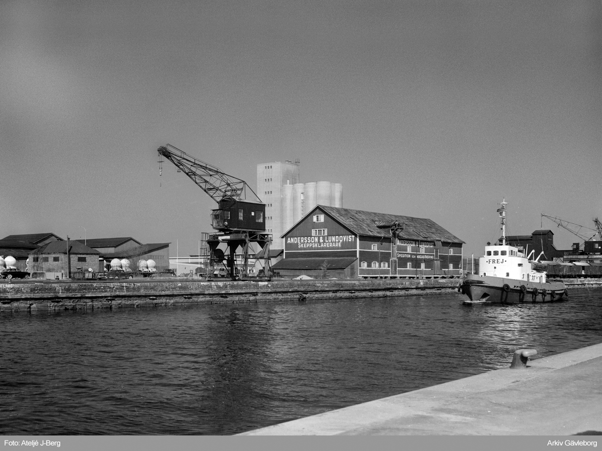 Andersson & Lundqvist skeppsklarerare vid Alderholmen, 1965.