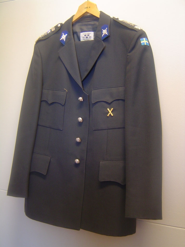 Överste vid Göta Trängregemente, T2. Generalstabskårens märke på vänster ficka.