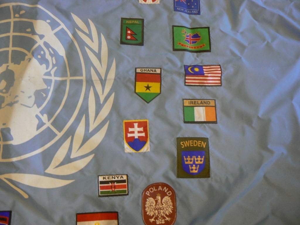 Återfinns i monter i FN-rummet.