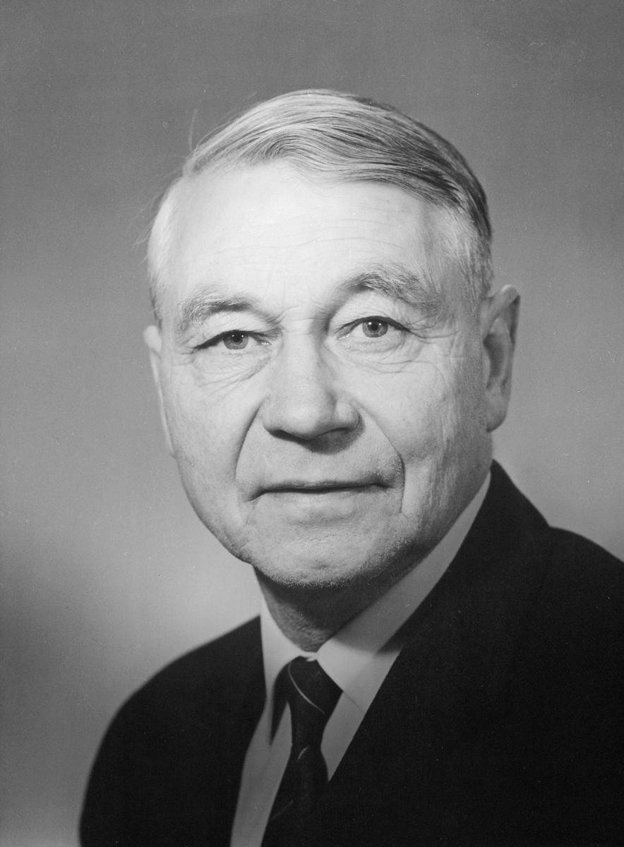 portrett, styreformann Trond H. Wirstad, Styret for Postverket, 1969-1973