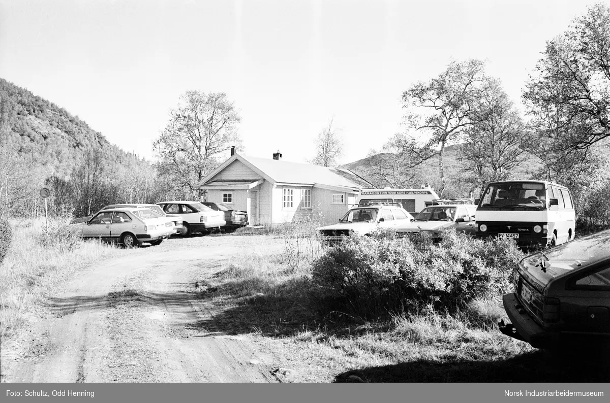 Parkering på Øygrenda. Hydromarsjen 1987.