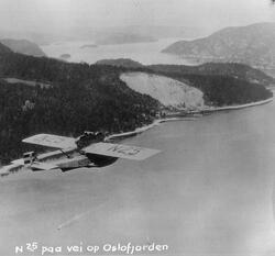 Prot: Flyvemaskin N25 ind Oslofjorden