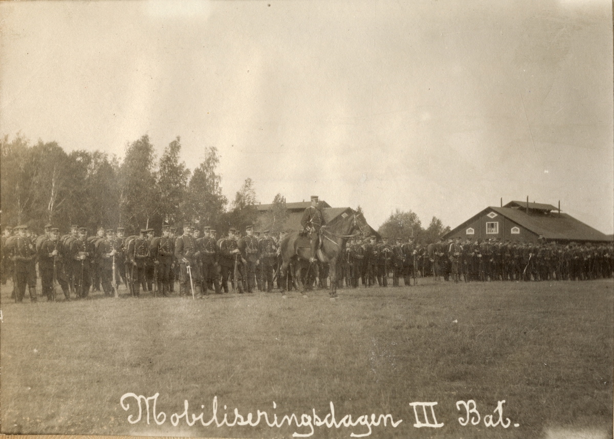Text på bilden: "Mobiliseringsdagen, III. bat,".