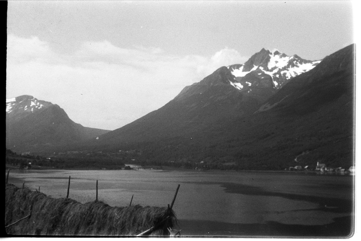 Sæbø, Hjørundfjord sogn og prestegjeld, Sunnmøre,Møre og Romsdal ...