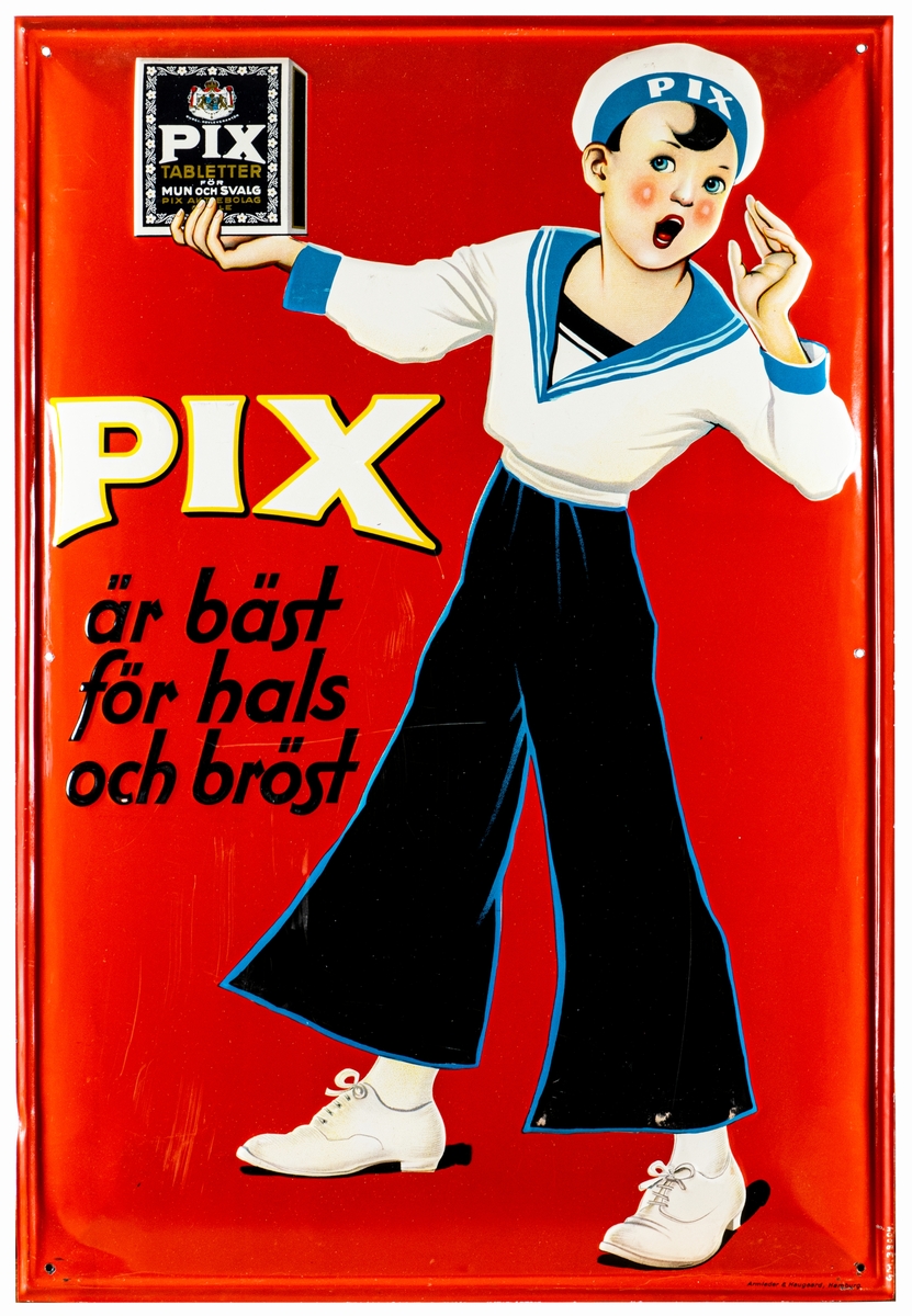 Reklamskylt i emaljerad plåt, för PIX halstabletter. PIX-pojken i sjömansdräkt, med en tablettask i handen, röd bakgrund.