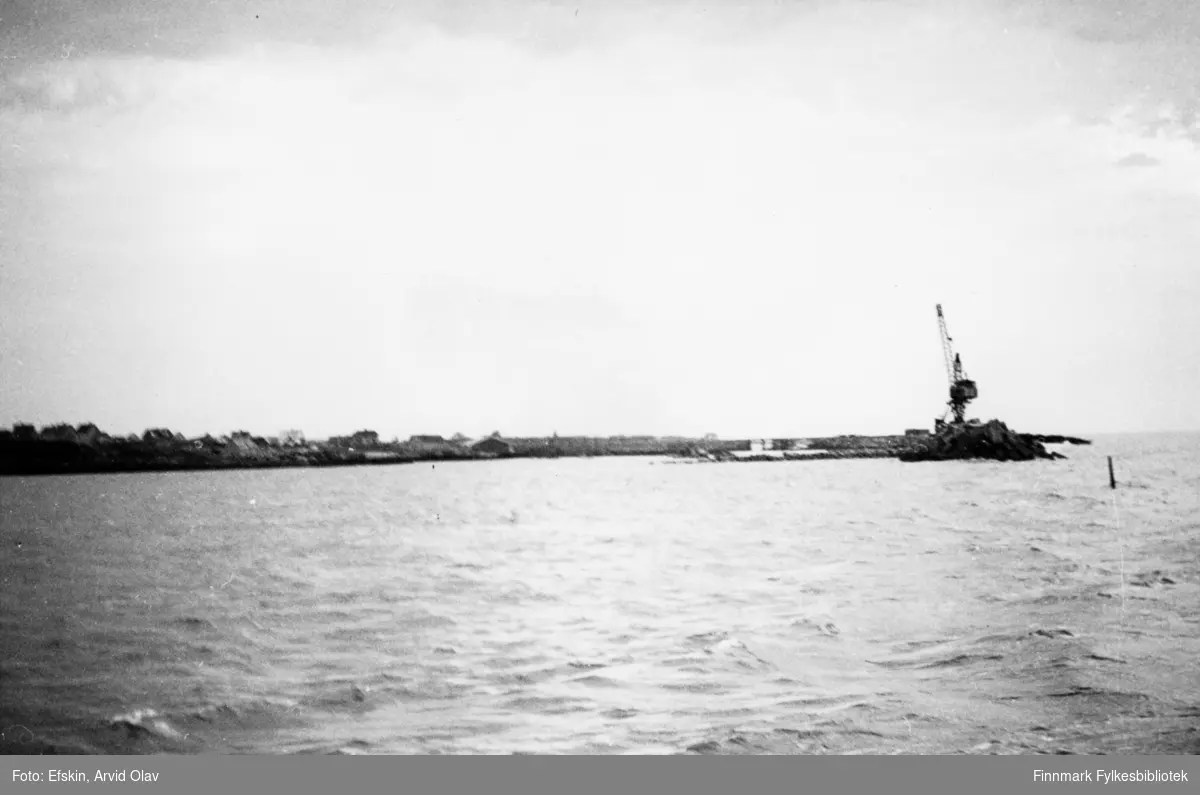 "Haifa" -  kranen på Berlevåg molo, 1939.