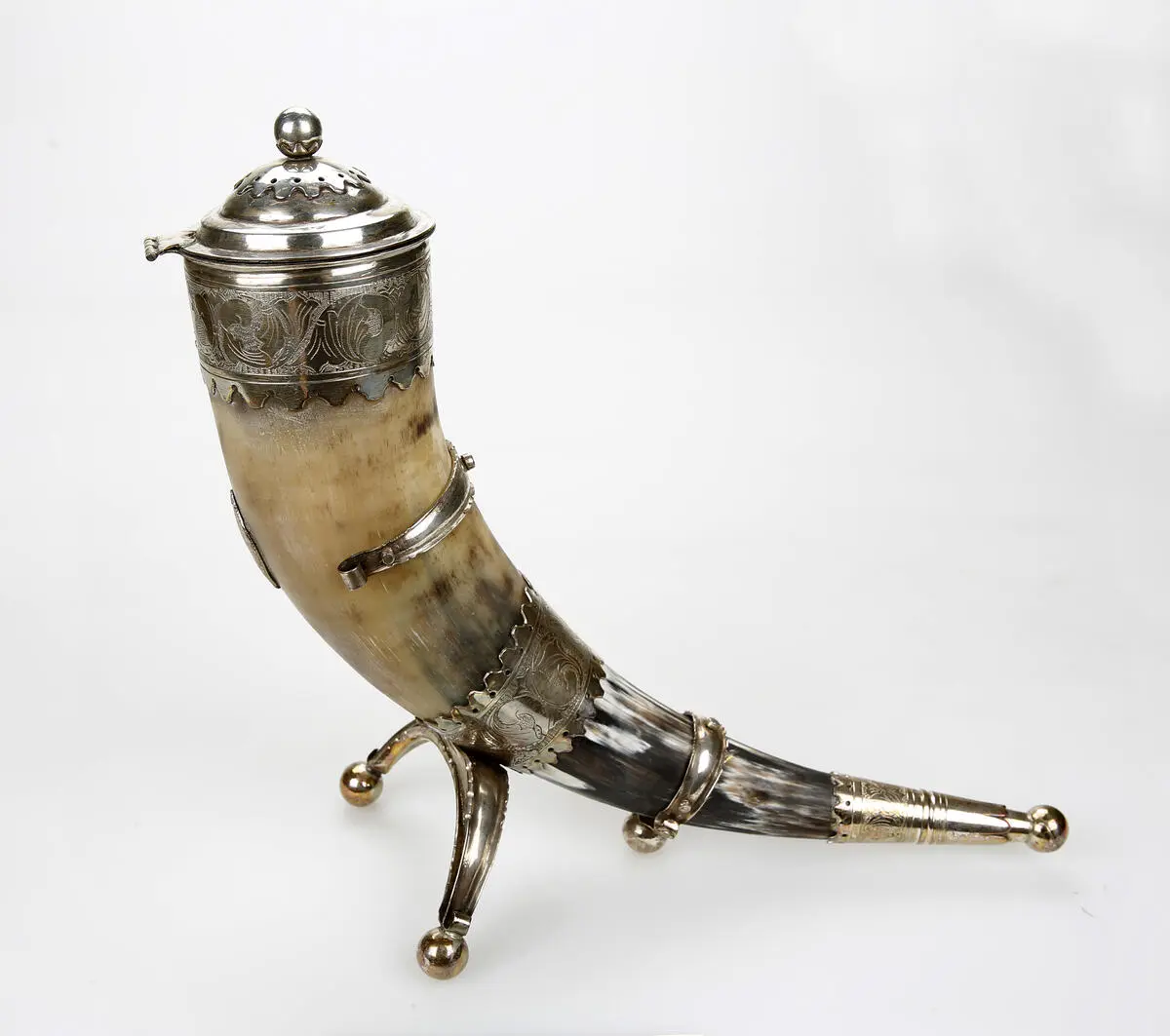 Drinking horn with embellished details in nickel silver. Made by Nils Karl Magnus Karlsen.