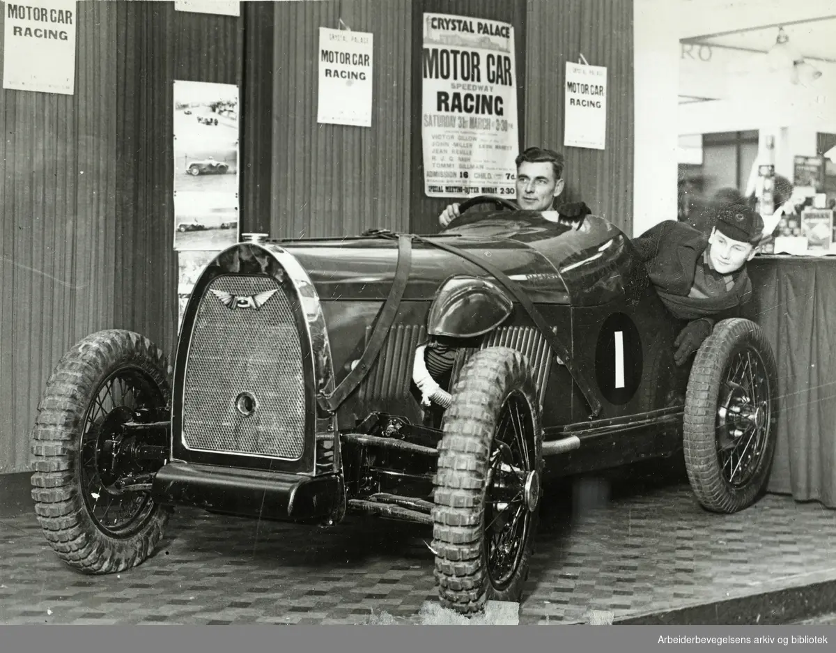 Motorsport - Racerbiler. "Crystal Palace Motor Car Racing". Udatert. 1930-tallet. Arbeidermagasinet/Magasinet for Alle