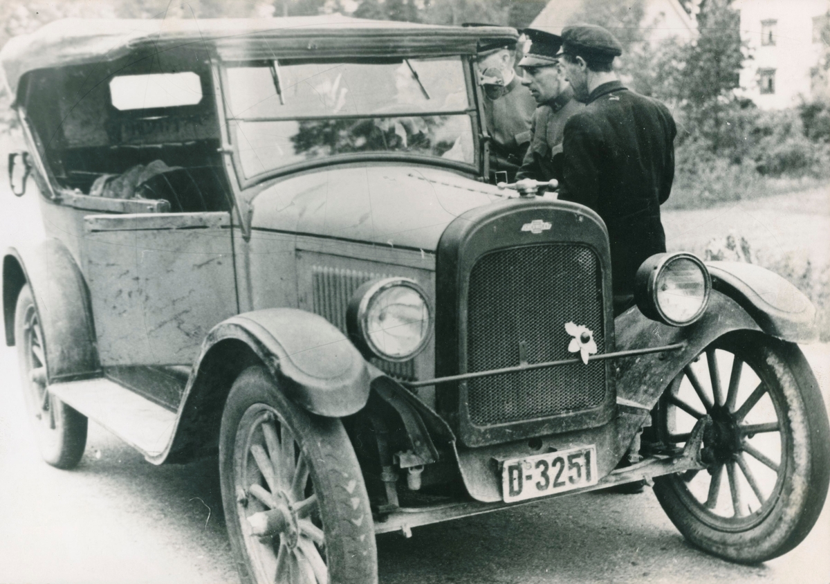 Bilkontroll på Elverum 1938