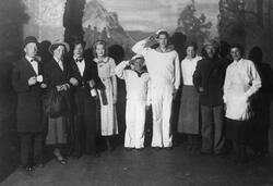 Amatørskuespillere i teatertruppen Katrineklubben, 1935. Fra