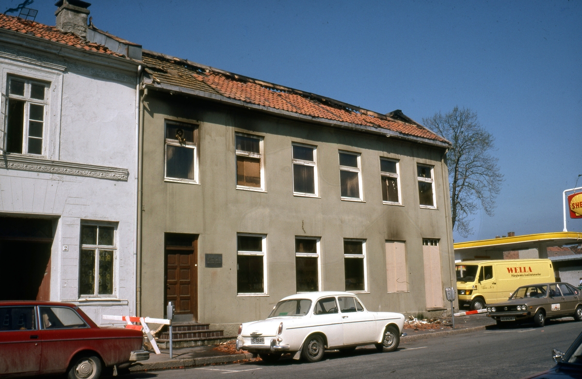 Brannskadet hus i Schultz gate